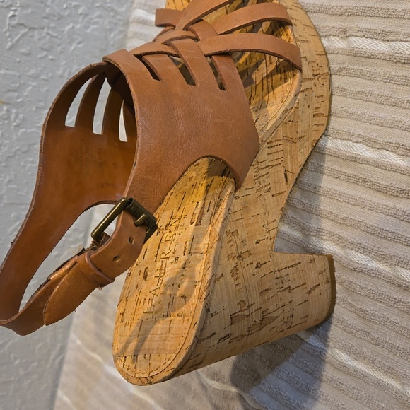 Ralph Lauren Shoes 9.5 Tan - Picture 2 of 11